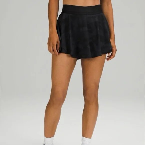 Lululemon Court Rival High Rise Skirt - Size 4 - Picture 2 of 7